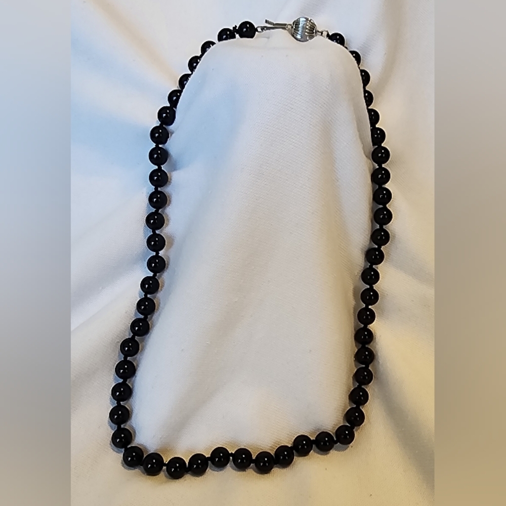 Chic Black Beaded Necklace
